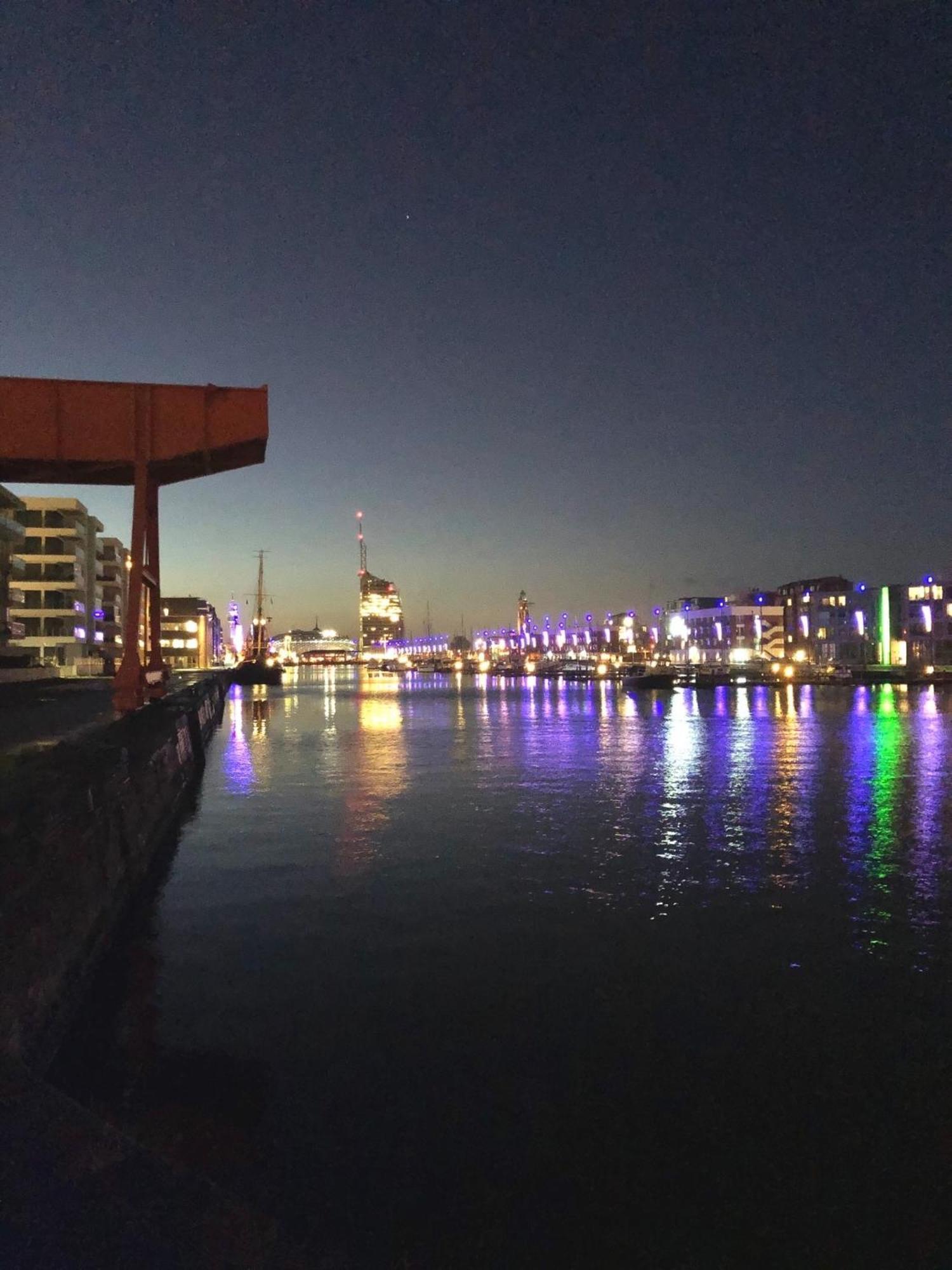 Port Marina "Schlagseite" Lägenhet Bremerhaven Exteriör bild